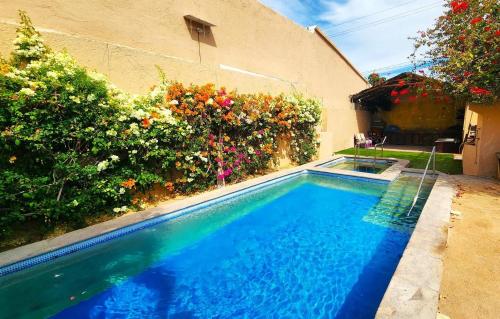 Casa Constitution 3BR House downtown big pool & hot tub in La Paz, Mexico