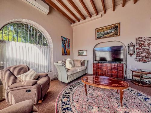 Casa Constitution 3BR House downtown big pool & hot tub in La Paz, Mexico