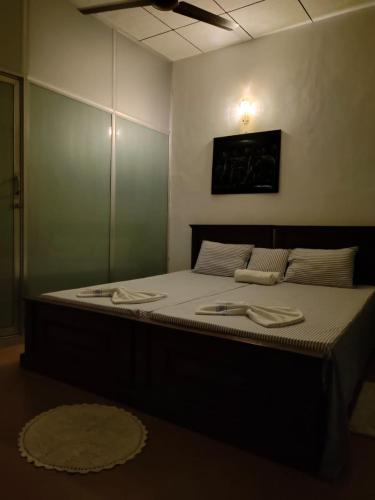 Deluxe Double or Twin Room with Balcony image 3