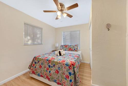 Home Wcoffee Station By Pmi Unit Yh in Davie, USA