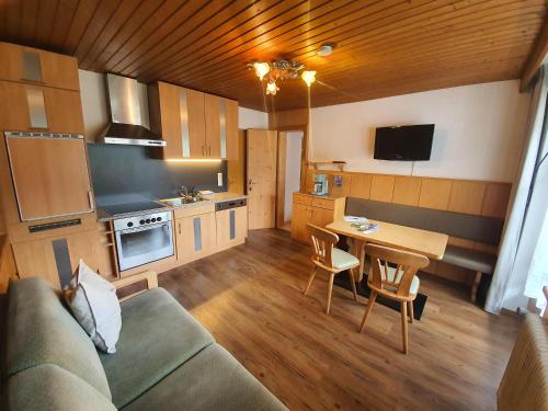 Two-Bedroom Apartment with Shower