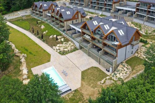 RajSki Apartament 203 z WIDOKIEM NA GÓRY I PRYWATNYM JACUZZI NA BALKONIE, Szklarska Poręba (foto 10)