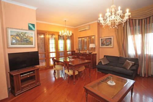 Luxurious Apartment near Central Rome, Roma (foto 2)