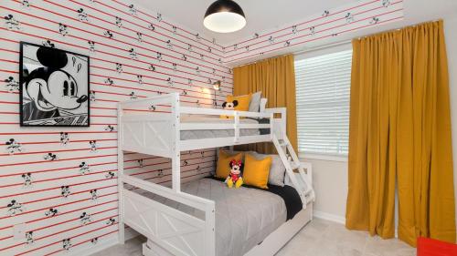 Condo Chic - image 7
