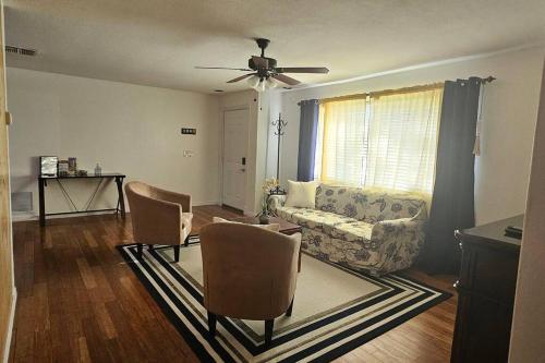 Cozy House Near The #1 Beaches in FL! in Clearwater, USA