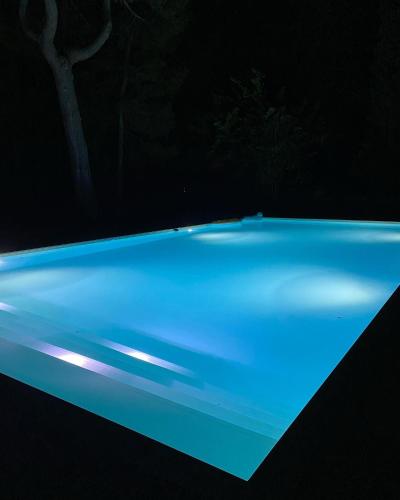 Swimmingpool, Villa9centob&b in Castel di Lama