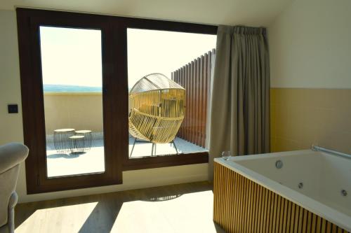 อ่างแช่น้ำร้อน, Hotel Pachico in ลากวาร์เดีย