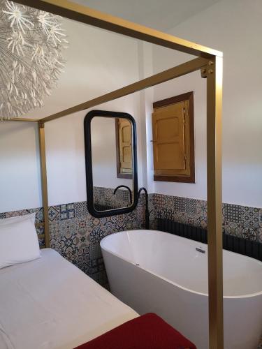 Pezsgőfürdő, Casas del Alto Tajo - La Casa Blanca in Ablanque