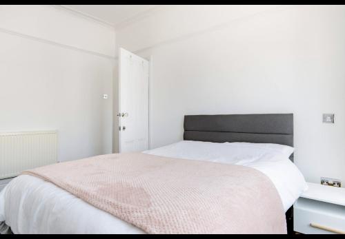 Private Room in Allerton - Quiet & Comfortable, Liverpool (photo 7)