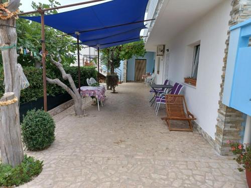 Apartments with parking space Pag - 6325 - image 3