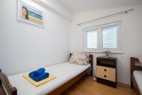 Two-Bedroom Apartment with Terrace image 9