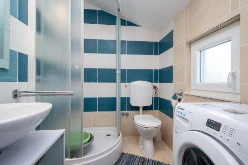 Two-Bedroom Apartment with Terrace image 6
