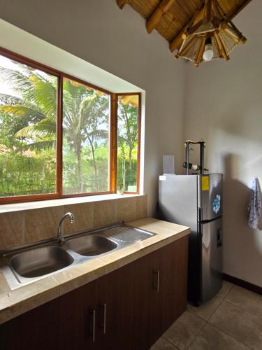 廚房, Casa vacacional Playa y Campo familiar in 奧隆