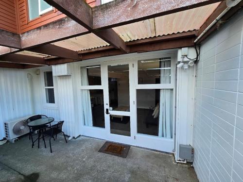 ทัศนียภาพภายนอกโรงแรม, Abode for Two and a Few Paws in มิรามาร์