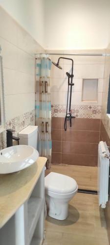 F2 duplex proche corniches plages et promenades in Annaba