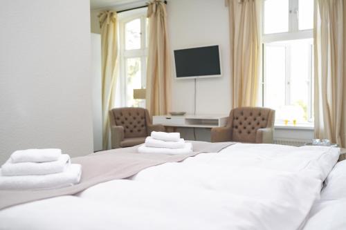 1 queen bed