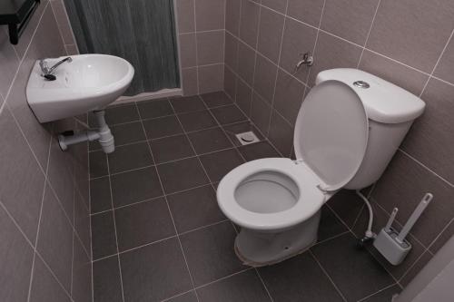 Taiping Homestay 5R3B, 9mins - Zoo & Lake Garden Taiping Taiping Homestay 5R3B, 9mins - Zoo & Lake Garden Taiping