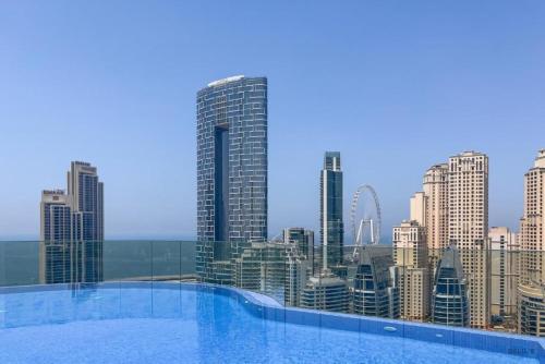 Waterfront Living 2BR Apartment in Marina Star, Dubai Marina by Deluxe Holiday Homes, Дубай (фото 7)