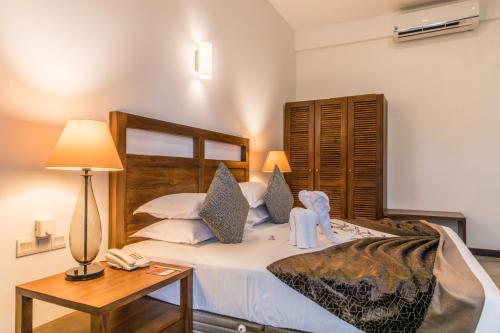 Triple Room with Balcony room in Manthila Hotel