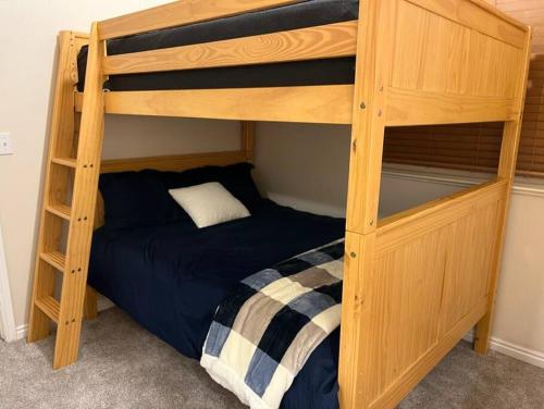 Eden Mountain Escape - Sleeps 9