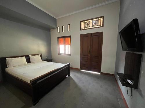 Prabhu Suites