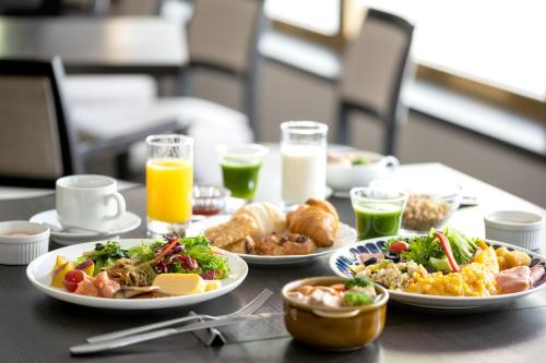 Executive Floor - Junior Suite Double - Non-Smoking - Free access to gym & pool with breakfast