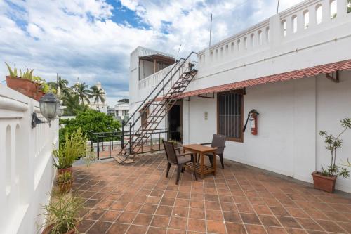 Hotel Coramandal Heritage in White Town / French Colony