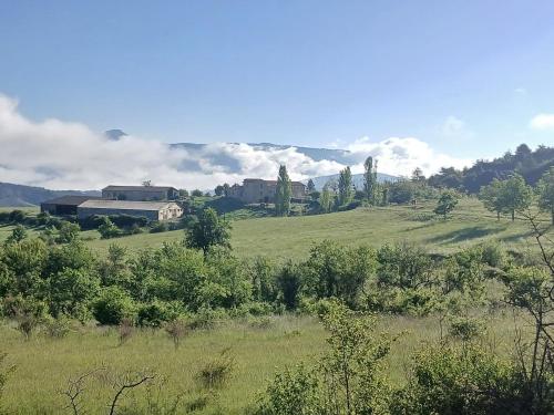 Camping insolite pleine nature gîte à louer Barret-sur-Méouge