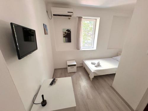 1 twin bed