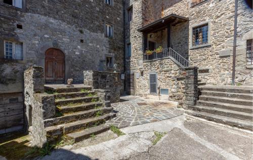  Cozy Home In Nicciano in Piazza al Serchio