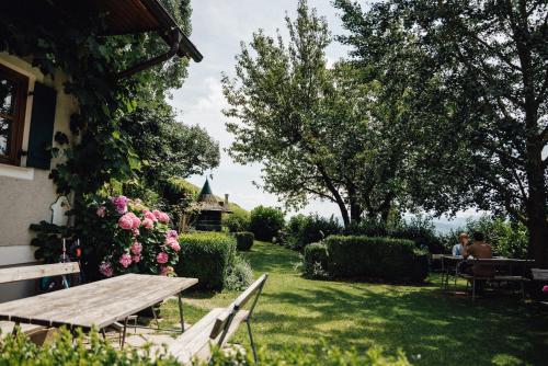 花園, 陣雨酒莊旅館 (Weingut Schauer) in 基特錫