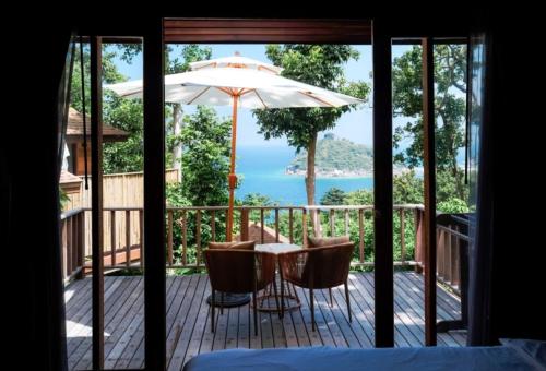 Balcony/terrace, Dusit Buncha Koh Tao by Riya Group in Taa Then Bay