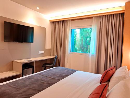 Hotel City Express Santander Parayas - main image
