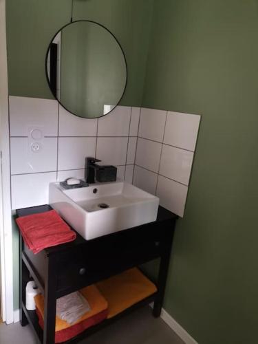 Studio au calme proche commodites in La Pompignane