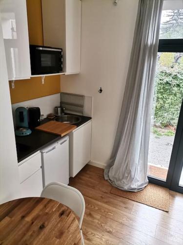 Studio au calme proche commodites in La Pompignane