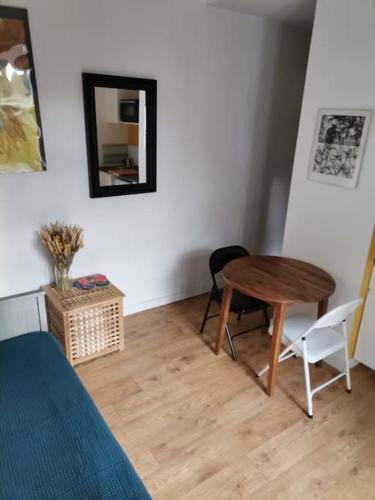 Studio au calme proche commodites in La Pompignane