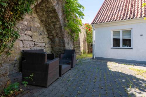 Large 4 bedroom Villa with beautiful garden