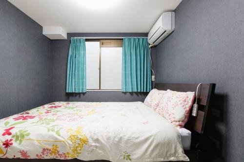 Super close to Dotonbori! Great location room#405