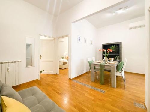 Via Veneto - Domus Juliae, Рим