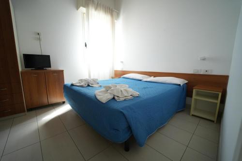 Two-Bedroom Apartment with Balcony image 10