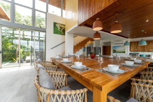 Viesnīcas āriene, Casa Brisas Del Mar- Luxury 6 Bedroom Ocean View Home in Puerto Viejo