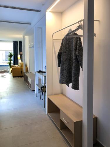 One-Bedroom Apartment image 9