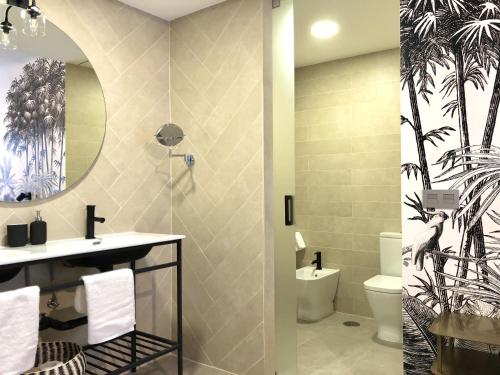One-Bedroom Apartment image 2