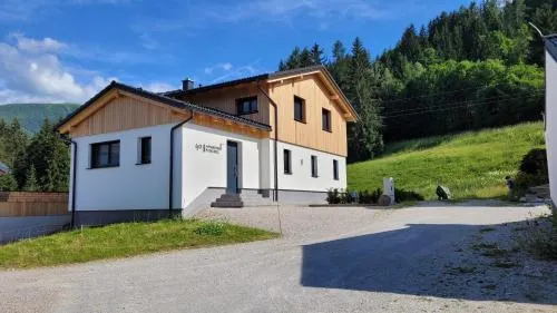 Appartement Petersberg in Aich, Österreich