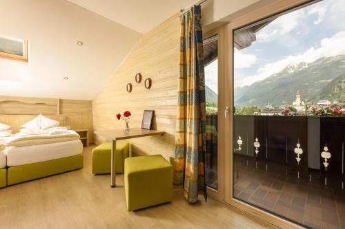 room detail thumbnail 0