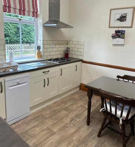 köök, Station House Holiday Cottages, Exclusively For Grown Ups, Thornton Dale in Thornton Dale