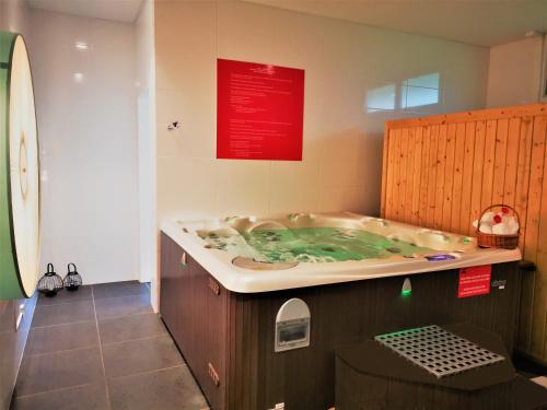 Whalesbay Hotel Apartamentos - image 13