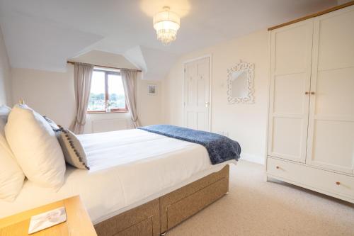 Orchard Cottage - image 12