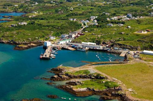 Наличие на забележителност наблизо, Lake lodging 1 mile from Dungloe max 2adult 1child in Дунглоу