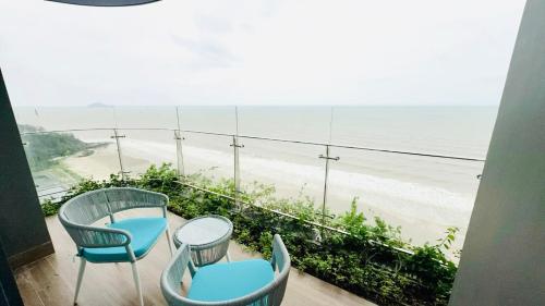 Balkong/terasse, HH Cozy House - căn hộ thuộc toà Flamingo Hải Tiến Thanh Hoá (HH Cozy House - can ho thuoc toa Flamingo Hai Tien Thanh Hoa) in Thanh Hóa